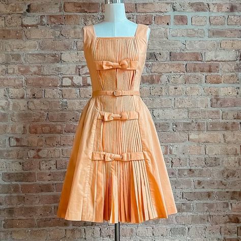 1950s Cocktail Dress, Tulle Underskirt, Tea Length Dress, Chemise Dress, Peach Tea, Tea Length Dresses, 50s Dresses, Wiggle Dress, Tea Length