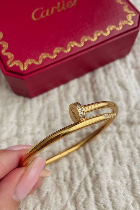 Cartier Bracelet Aesthetic, Cartier Gold Bracelet, Jewelry Closet, Cartier Gold, Dope Jewelry Accessories, Diamond Bracelet Design, Lawn Suit, Cartier Bracelet, Luxe Jewelry