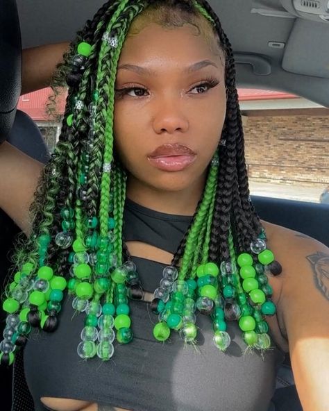 Discover the 31 best box braids with beads hairstyle of 2023 and turn your head into a work of art. Let this article be your inspiration for a new look! Click the article link for more photos and inspiration like this // Photo Credit: Instagram @la_kevani // #bohemianbraids #boxbraids #boxbraidshairstyles #boxbraidsstyles #boxbraidswithbeads #crochetboxbraids #fauxlocs #goddessbraids Braided Hairstyles Green And Black, Cute Box Braid Color Combinations, Box Braids With Beads And Curls, Blue Beads Braids, Box Braids With Charms, Braids Beads Hairstyles Black Women, Black And Purple Braids With Beads, Box Braids With Different Colors, Hair Bead Color Combinations