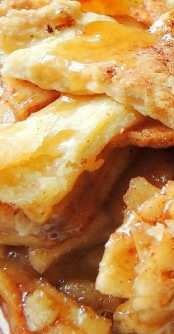 Hot Buttered Rum Apple Pie Sweet Taco, Classic Fall Desserts, Easy Baked Apples, Cinnamon Apple Pie, Homemade Apple Pie Filling, Buttered Rum, Classic Apple Pie, Easy Apple Pie, Hot Buttered Rum