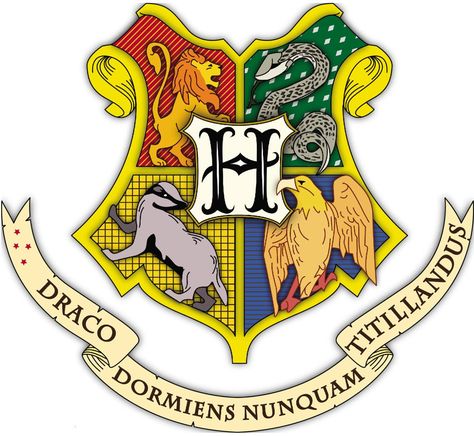 Resultados de la búsqueda de imágenes: escudo de hogwarts - Yahoo Search Harry Potter Invitations, Harry Potter Wiki, Cumpleaños Harry Potter, Harry Potter Logo, Harry Potter Quiz, Lily Potter, Festa Harry Potter, Harry Potter Cosplay, Anniversaire Harry Potter