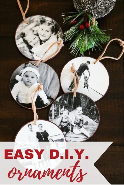 Diy Photo Ornaments, Picture Christmas Ornaments, Picture Ornaments, Diy Christmas Ornaments Easy, Ornaments Homemade, Photo Christmas Ornaments, Diy Ornaments, Wood Christmas Ornaments, Wooden Christmas Ornaments