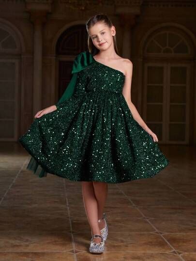 Classy Formal Dresses, Bday Dresses, Simple Flower Girl Dresses, Girl Silk Dress, Glitz Dress, Black Sequin Gown, Style Vert, Sparkling Dress, Kids Party Wear Dresses