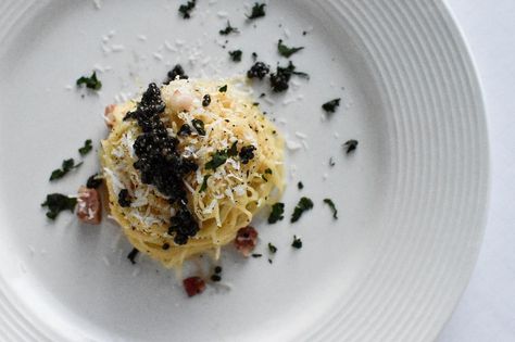 Freshly grated pecorino and parmesan cheeses salt pepper butter and pan-roasted pancetta with ROE Caviar. This recipe truly highlights ROE's buttery notes. White Sturgeon, Food For Eyes, Salmon Caviar, Pasta Carbonara Recipe, Caviar Recipes, Mediterranean Pasta, Confort Food, Carbonara Pasta, Holiday Eating