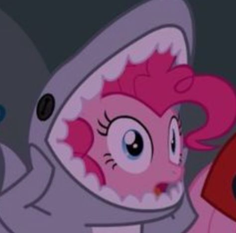 Shark Halloween, Pink Pie, Mlp Memes, Mlp Characters, My Lil Pony, My Little Pony Drawing, Mlp Pony, My Little Pony Pictures, Pony Drawing