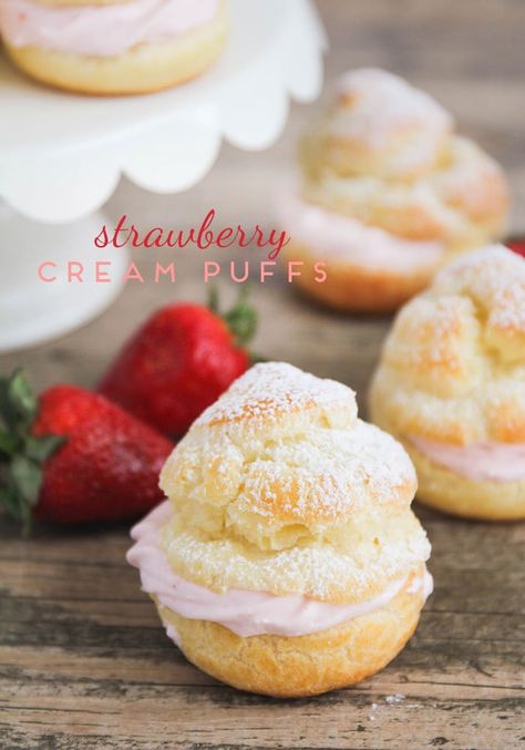 Strawberry Cream Puffs, Cream Puffs Easy, Profiterole, Cream Puff Recipe, French Cream, Strawberry Whipped Cream, Puff Recipe, Easy Cream, Choux Pastry