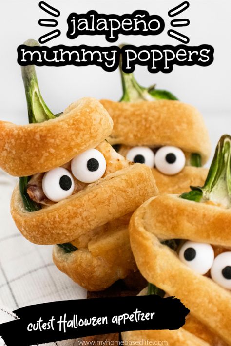 Mummy Poppers, Domestic Skills, Halloween Appetizer, Halloween Appetizers Easy, Mummy Recipes, Jalapeno Popper Recipes, Halloween Food Appetizers, Fun Halloween Food, Spooky Party