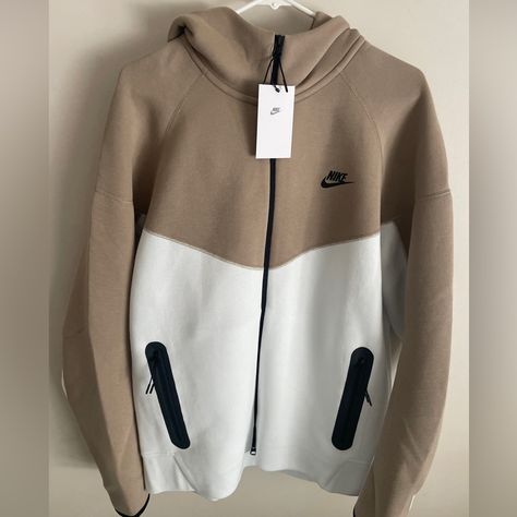 Nike Sportswear Tech Fleece L Windrunner Men Zip Hoodie White Khaki Tan Fb7921 Brand New Bought From Nike Nike Tech Fleece Hoodie, Tan Hoodie, Nike Clothes, Off White Hoodie, Tech Fleece Hoodie, Nike Sportswear Tech Fleece, Sports Outfits, Tech Hoodie, Shirts Nike