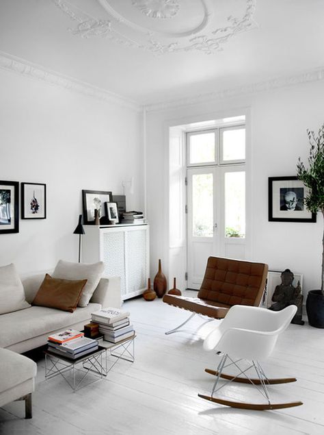 bright & modern #interiors Interior Design Per La Casa, Interior Minimalista, Living Room Scandinavian, White Living, White Living Room, Online Interior Design, Design Del Prodotto, Decor Minimalist, A Living Room