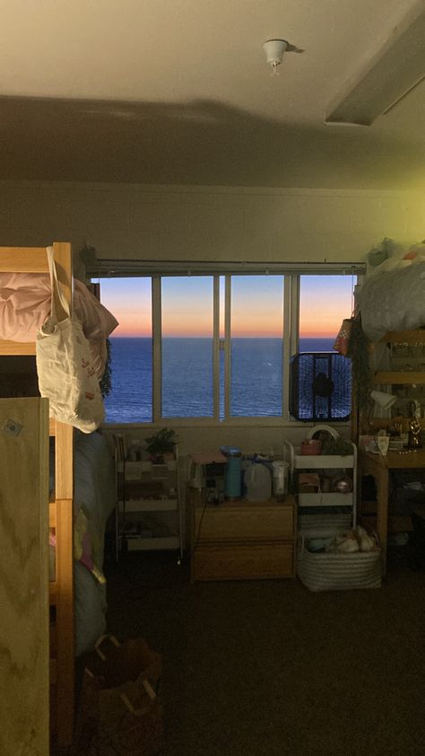 point loma san diego california dorm room view inspo decoration deco sunset beach California Dorm Room, Usc Dorm Southern California, Ocean Dorm Room Aesthetic, San Diego State University Dorms, Beach Dorm Aesthetic, College In California, Ucsd Aesthetic, Ucsd Dorm, Sdsu Dorm