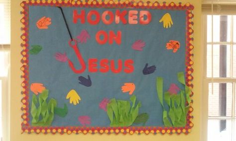 Sunday School Bulletin Boards, Jesus Bulletin Boards, Rock Beach, School Doors, School Bulletin Boards, Board Ideas, Sunday School, Bulletin Boards, Bulletin Board