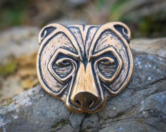 Shoulder Armor Tattoo, Viking Bear, Celtic Viking, Armor Tattoo, Bear Mask, Logo Animal, Norse Jewelry, Norse Tattoo, Bear Carving