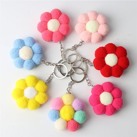 Pom Pom Bag Charm, Crochet Earrings Pattern, Pom Pom Crafts, Cute Flowers, Felt Balls, Cloth Flowers, Tassel Keychain, Zipper Charms, Flower Bag