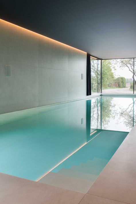 Basement Indoor Pool, Small Indoor Pool, Pools Ideas, Casas Country, Indoor Pool House, Indoor Swimming Pool Design, Pool Indoor, Indoor Pool Design, Indoor Spa