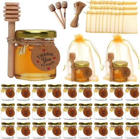 Party favor ideas in the form of little honey jars. Great idea for parties or if you are a beekeeper and are looking to give samples at conventions or for thank yous! Bee Theme Party, Honey Jars, Small Glass Jars, Bee Party, Fiesta Baby Shower, Bee Baby Shower, Honey Jar, Bee Charms, Gold Gift