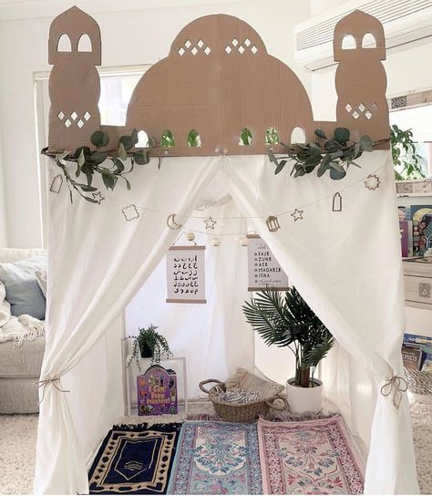 Absolutely incredibly blown away by the talented @the_inspired_muslim_mama , she completely DIYd the frame and cloth and did an incredible… Muslim Prayer Room Ideas, Decoraciones Ramadan, Prayer Room Ideas, Ramadan Kids, Prayer Corner, Ramadan Activities, Eid Party, Ramadan Decoration, Ramadan Crafts