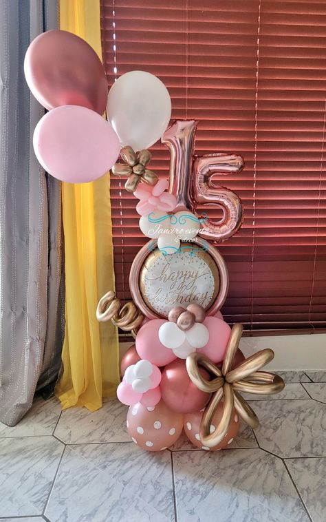 Small Balloon Bouquet Ideas, Small Balloon Bouquet, Valentines Balloons Bouquet, Indian Baby Shower Decorations, Balloons Galore, Valentines Balloons, Small Balloons, Mini Bouquet, Diy Balloon Decorations