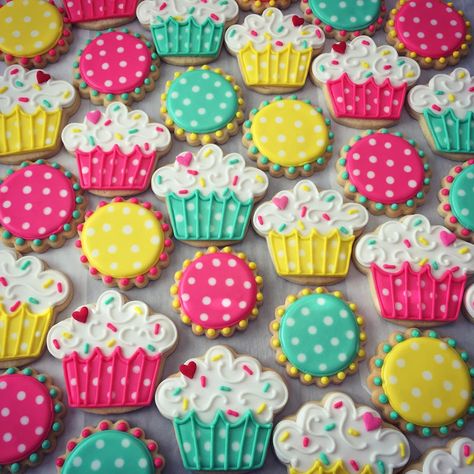 Birthday Cupcake Cookies Decorated, Cupcake Royal Icing Cookies, Cupcake Decorated Cookies, Cupcake Sugar Cookies Decorated, Cupcake Sugar Cookies, Birthday Decorated Cookies, Cupcake Cookies Decorated, Birthday Cookies Decorated, Butterbeans Cafe