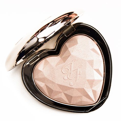 Too Faced Blinded By the Light Love Light Prismatic Highlighter Two Face Highlighter, Makeup Products Highlight, To Faced Highlighter, Two Faced Highlighter Heart, Makeup Products Highlighters, Highlights Makeup Products, Too Face Highliter, Cute Highlighter Makeup, Highlither Aesthetic