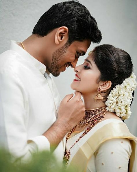 kerala_brides on Instagram: “Follow @weddingkerala to get featured♥ Send ur pics 🔛 anglejon200@gmail.com ♥ . .…” Traditional Shoot, Hindu Wedding Photos, Marriage Poses, Pre Wedding Photoshoot Outfit, Shoot Poses, Poses Couple, Pre Wedding Shoot Ideas, Wedding Photoshoot Poses, Pre Wedding Poses