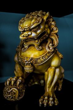 Guardian Tattoo, Japanese Foo Dog, Lion Tattoo Meaning, Foo Dog Tattoo Design, Japanese Statue, Notebook Composition, Foo Dog Tattoo, Foo Dog Statue, Lion Statue