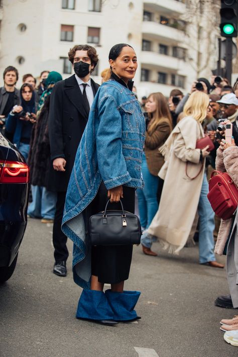 Spring Reset, Trench Coat Street Style, How To Wear Denim Jacket, Jean Boots, Style Californien, Outfit Ideas For Spring, Denim Street Style, Jacket Outfit Women, Street Style Aesthetic