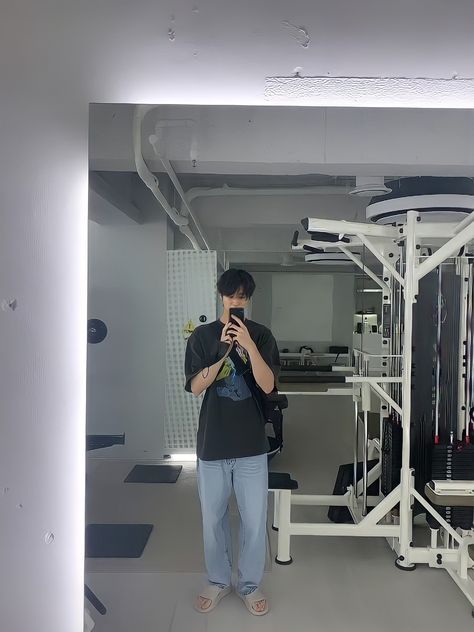 Byeon Woo Seok Mirror Selfie, Confused Feelings, Kentaro Sakaguchi, Byeon Woo Seok, Sans Cute, Korean Babies, Kpop Couples, Men Model, Cha Eun Woo