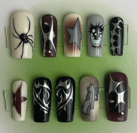 Punk Nails Acrylic, Punk Nail Designs, Emo Acrylic Nails, G59 Nails, One Piece Nails, Punk Nails, Anime Nails, Goth Nails, Edgy Nails