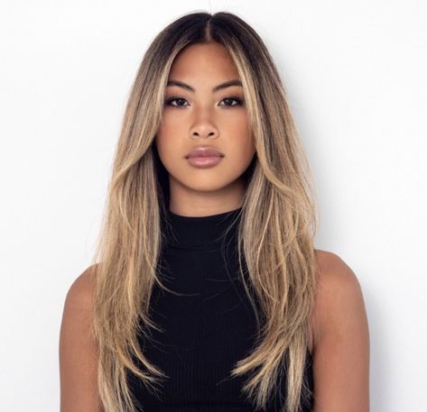 Asian Blonde Balayage Long Hair, Brown Roots To Blonde Hair, Honey Blonde Hair On Black Hair, Filipino With Blonde Hair, Blond Hair With Black Roots, Devin Brugman Hair, Black To Blonde Hair Balayage, Balayage Black To Blonde, Blonde Balayage Black Roots