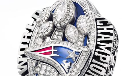 Patriots receive Super Bowl LI rings Team Games For Adults, Super Bowl Ideas, Superbowl Party Decorations, World Series Rings, New England Patriots Logo, Super Bowl Rings, Patriots Logo, Games For Adults, Rings Ceremony