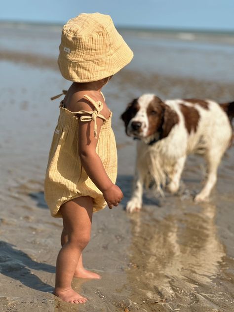 Our Spaghetti Bodysuits make us happy and excited about summer days! 100% organic muslin. Made of pure cotton muslin, complemented by delicate smocking along the neckline and pretty tie-shoulder details, it's a perfect choice for hot, sunny days. Just add a cute bucket hat, and your baby is ready to soak up all summer magic! Organic zoo clothes are unisex and are made to be mixed and matched. Designed in UK. Made in Europe. Kids Summer Aesthetic, Summer Baby Photos, Cute Bucket Hat, Summer Magic, Future Nostalgia, California Baby, Beach Rompers, Summer Baby Clothes, Dream Family