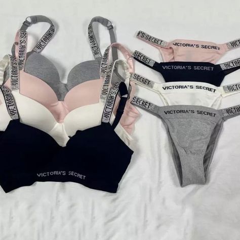 Victoria Secret Under Set Aesthetic, Victoria Secret Under Set, Victoria Secret Lenceria, Victoria Secrets Intimo, Tent Bed, Cat Tent, Vs Lingerie, Victoria Secret Outfits, Cute Bras