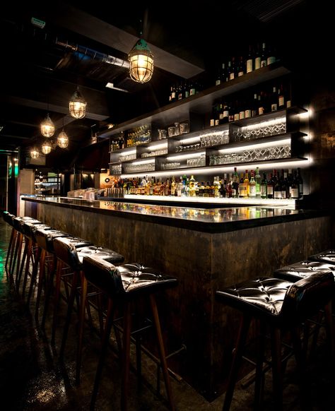 Fatty Crab, Hong Kong Pub Interior, Nightclub Design, Pub Design, Decoration Restaurant, Bar Interior Design, Industrial Bar, Lounge Bar, Restaurant Lounge, Bar Interior