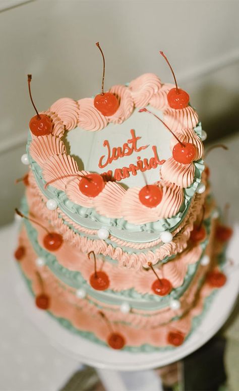 Just married cake, Just married wedding cake, Just married heart cake, Just married cake ideas, just married cake vintage, buttercream wedding cake, minimalist wedding cake, simple wedding cake, vintage wedding cake, wedding cake designs Cool Wedding Cake Toppers, Wedding Cakes Retro, Vintage Wedding Cake Heart Shape, Wedding Cake Sprinkles, Indie Wedding Cake, Two Tier Vintage Heart Cake, Lambeth Heart Wedding Cake, Creative Wedding Cake Ideas, Kitchy Wedding Cake