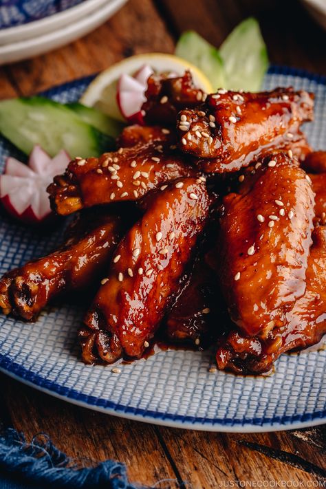 Sticky and delicious Orange Teriyaki Chicken Wings! #teriyaki #wings | Easy Japanese Recipes at JustOneCookbook.com Teriyaki Meal Prep, Turkey Wing Recipes, Simple Japanese Recipes, Lunch Japanese, Authentic Japanese Recipes, Teriyaki Wings, Sticky Sesame Chicken, Teriyaki Chicken Wings, Asian Noodle Dishes