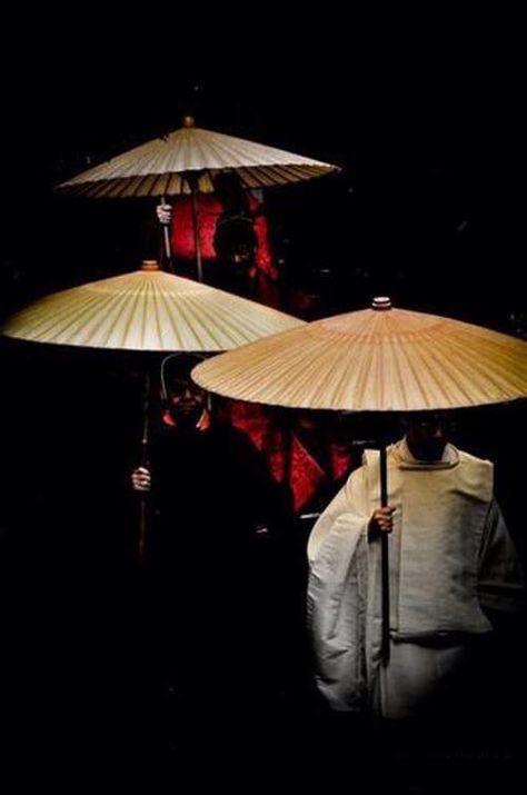 Japanese Umbrella, All About Japan, Nara Japan, Memoirs Of A Geisha, Turning Japanese, Asian Inspiration, Japan Culture, We Are The World, Art Japonais