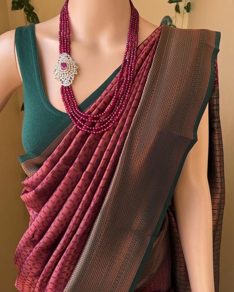 Www.Thejacouture.in > silk sarees > maroon Art silk saree. . Maroon Art silk saree with Golden copper zari design all over saree and Green border. Comes with green blouse piece. Saree height: 48 inches. Saree length: 5.5 meters. Blouse: 80cm . Priced: 1550/- INR Normal wash. . Neckpiece: @golden_leaf_jewels #sareelove #traditional #sareelovers #sareedraping #sareeaddict #onlineshopping #saree #artsilksaree #maroonsaree #thejacouture Maroon Saree, Golden Copper, Green Border, Golden Leaf, Green Saree, Art Silk Sarees, Saree Look, Green Blouse, Blouse Piece