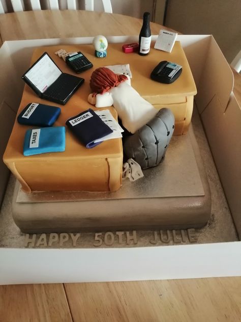 Birthday Cake For Accountant, Accountant Retirement Cake, Cake For Banker, Cake For Accountant, Cake For Chartered Accountant, Cake For Businessman, Accountant Cake Ideas, Cakes For Bankers, Workaholic Cake