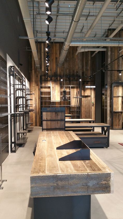 Industrial Store Interior, Moody Retail Design, Industrial Store Design, Outlet Store Design, Industrial Retail Store Design, Industrial Shop Design, Retail Store Design Layout, Boutique Clothing Store Design, Industrial Retail