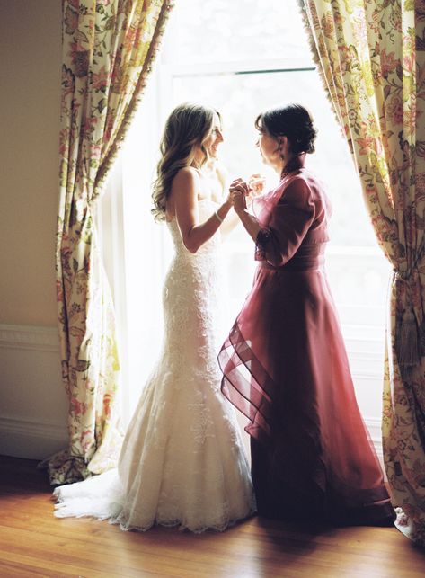 Mom Holding Hands, Mother Daughter Wedding Photos, Mother Daughter Wedding, Emotional Wedding, Wedding Portrait Poses, Bride Pictures, Getting Ready Wedding, Wedding Picture Poses, Before The Wedding