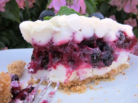 Blueberry Marshmallow Dessert, Blueberry Delight Recipe Graham Crackers, No Bake Memorial Day Dessert, Berries In A Cloud Dessert, Marshmallow Mixed Berry Pie, Blueberry Torte, Decadent No Bake Blueberry Cheesecake, Marshmallow Desserts, Marshmallow Cake