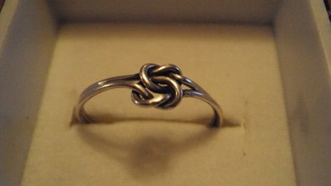 celtic love knot Knot Rings, Celtic Wedding Bands, Love Knot Ring, Celtic Wedding Rings, Double Knot, Friendship Rings, Celtic Wedding, Silver Wedding Bands, Knot Ring