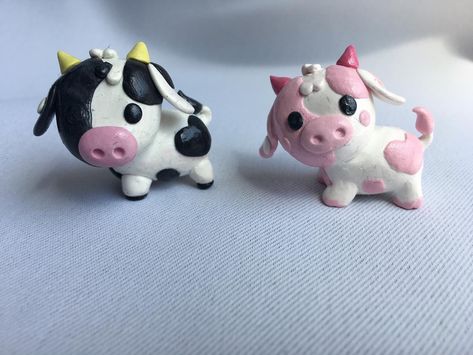 Easy Clay Sculptures, Paper Mache Animals, Polymer Clay Figures, Clay Crafts Air Dry, Polymer Clay Animals, Clay Figurine, Cute Polymer Clay, Clay Animals, Clay Figures