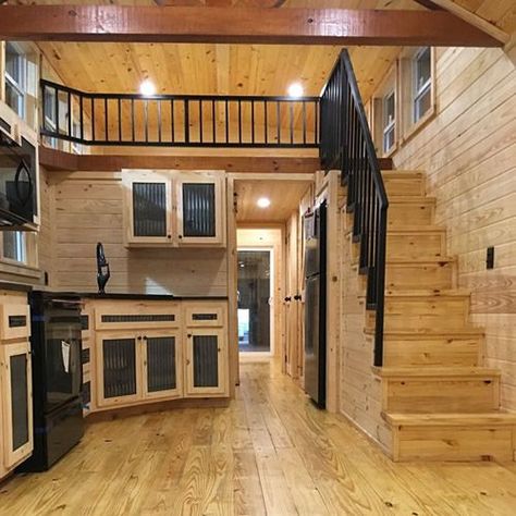 Log Cabin House Plans, Wohne Im Tiny House, Small Cabin Plans, House Plan With Loft, Cabin Tiny House, Tiny House Interior Design, Shed To Tiny House, River Cabin, Cabin Floor