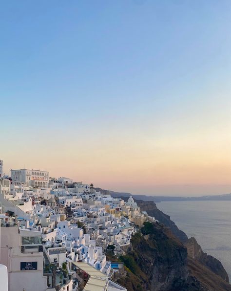 Oia Greece Aesthetic, Greece Sunset Aesthetic, Thira Greece, Santorini Greece Beaches, Aesthetic Santorini, Santorini Greece Aesthetic, Santorini Aesthetic, Greece Aesthetics, Thira Santorini