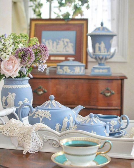 Jasperware by Wedgwood: A Timeless Classic - The Glam Pad Anthropologie Rug, Dollar Tree Home Decor, Blue Lifestyle, Wedgewood China, Wedgewood Jasperware, Chinoiserie Furniture, Wedgwood Pottery, Tree Home Decor, Victoria Magazine