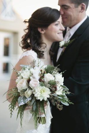 Winter Bouquets, Christmas Wedding Bouquets, Christmas Wedding Flowers, Winter Wedding Bouquet, Bridal Styling, Winter Bouquet, Winter Wedding Flowers, Rustic Wedding Flowers, Winter Wedding Inspiration