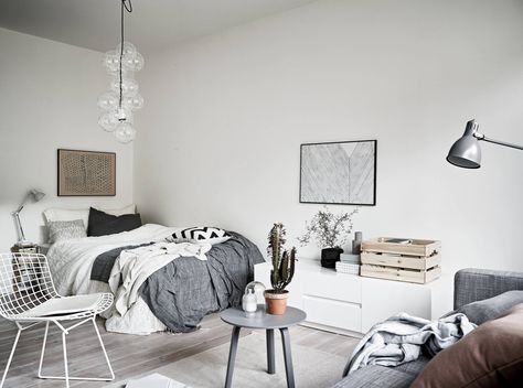 38M2 TILAIHME / SISUSTUSINSPIRAATIO: oblik. Scandinavian Bedroom Decor, Apartemen Studio, Headboard Inspiration, Bedroom Scandinavian, Student Room, Deco Studio, Scandinavian Bedroom, Studio Apartment Ideas, Ideas Hogar