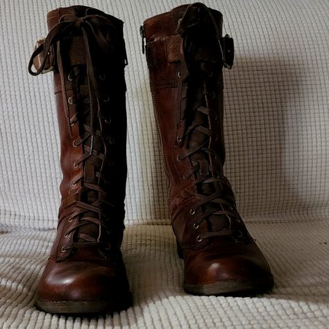 No Boxs It Was Torn Apart During Delivery. Leather And Leather Swade Zipper On Side. Lace Up In Front. Buckles At The Top Side Of Boots. I Only Tired On For About An Hour. They We're To Small For Me I Needed A Wide Boot. Jika Tabi Boots, Adventure Boots Women, Seven League Boots, Victorian Leather Boots, Timberlands Boots Women, Fantasy Shoes Boots, Medieval Shoes Women, Brown Boots Aesthetic, Apocalypse Boots