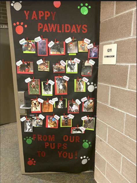 Veterinary Christmas Decor, Veterinarian Bulletin Board Ideas, Pet Bulletin Board Ideas For Work, Vet Clinic Christmas Decorations, Vet Clinic Halloween Decor, Vet Bulletin Board Ideas, Vet Christmas Decorations, Vet Hospital Ideas, Veterinary Bulletin Board Ideas